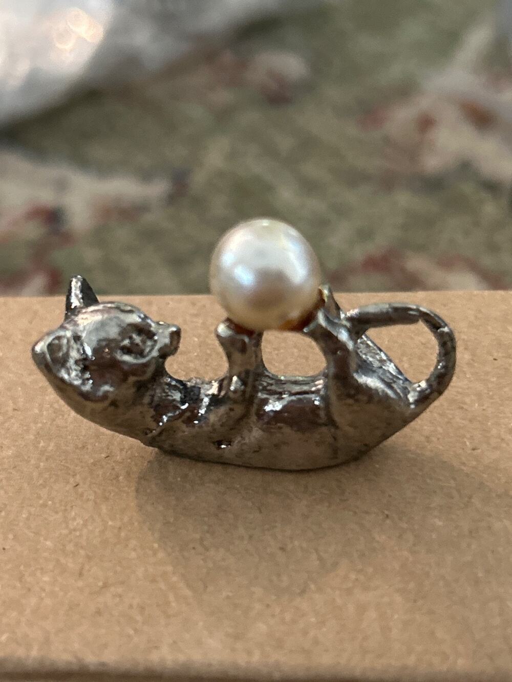 VTG Pewter Cat Kitten Holding Faux Pearl Bead Ball Figurine 1.5"